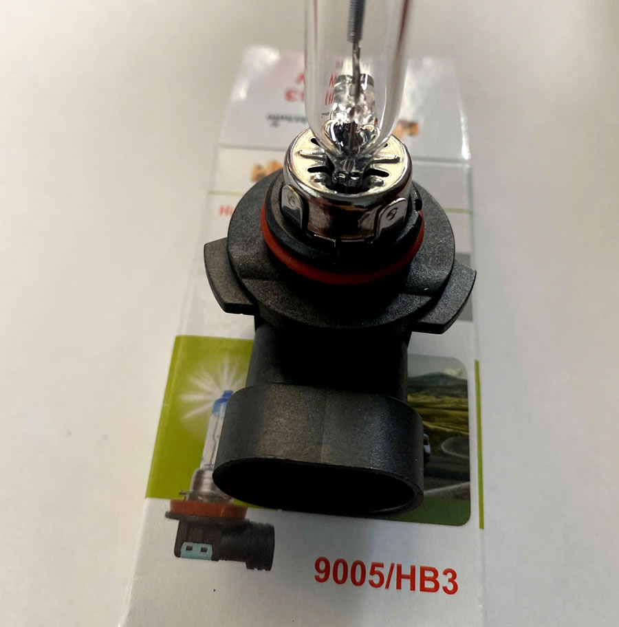 B&oacute;ng đ&egrave;n 9005-HB3 12V/65W (clear)